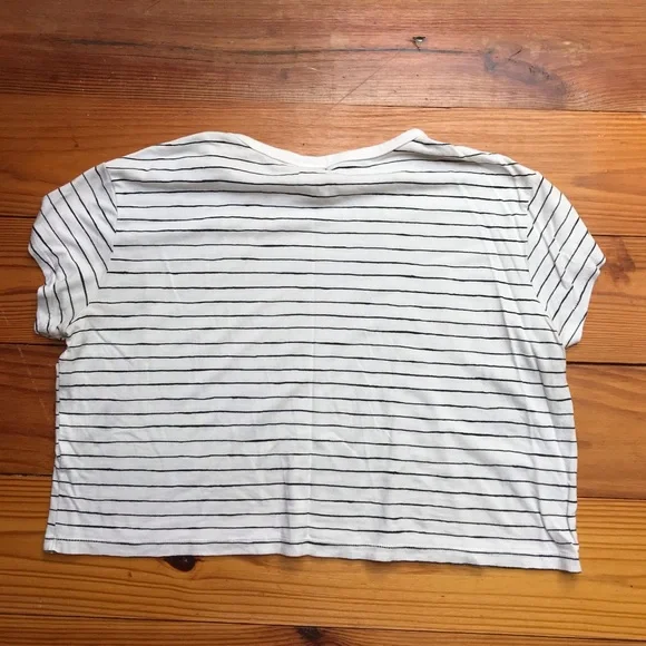 Nike and H&M Black and White Crop Top Bundle, EUC, S - Picture 7 of 15